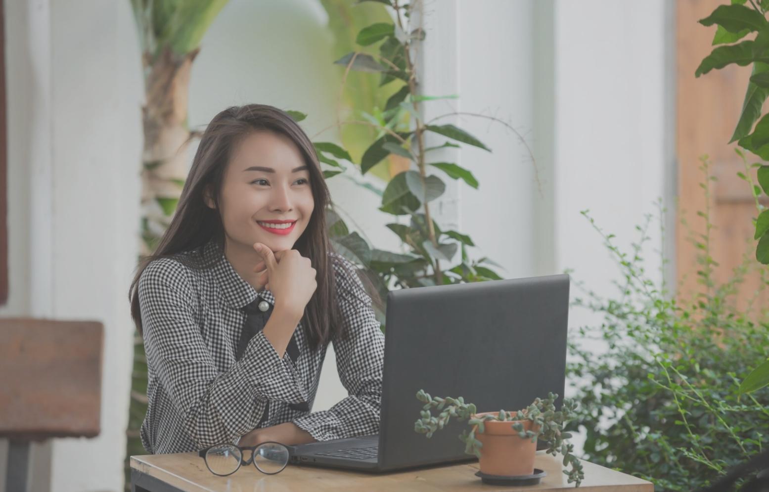 Studio Aqlorivaneo con setup per webinar dal vivo